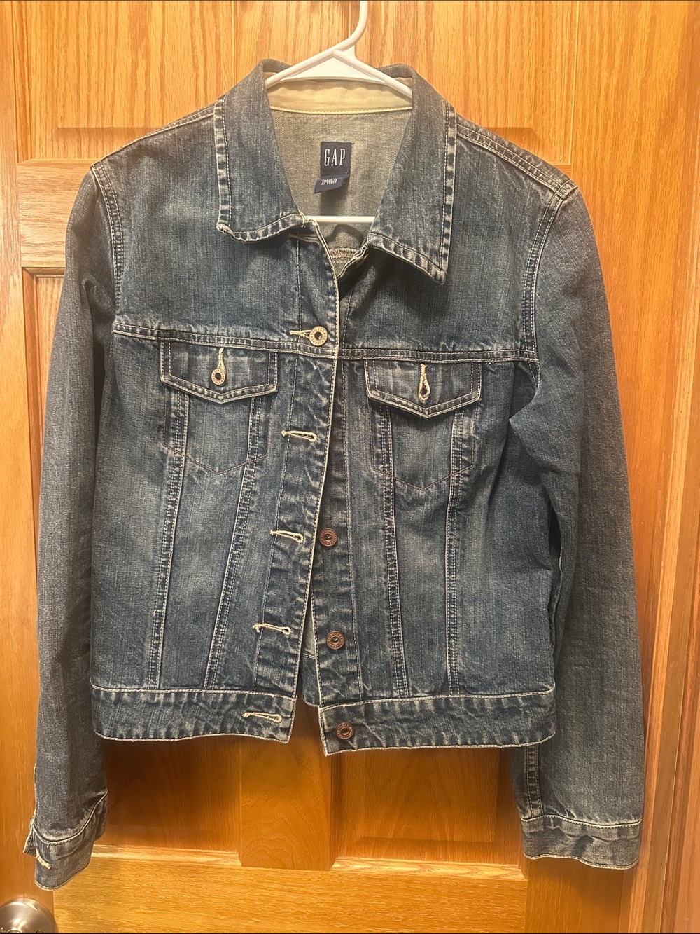 GAP vintage Women's Medium Wash Blue Denim Jacket sz. M